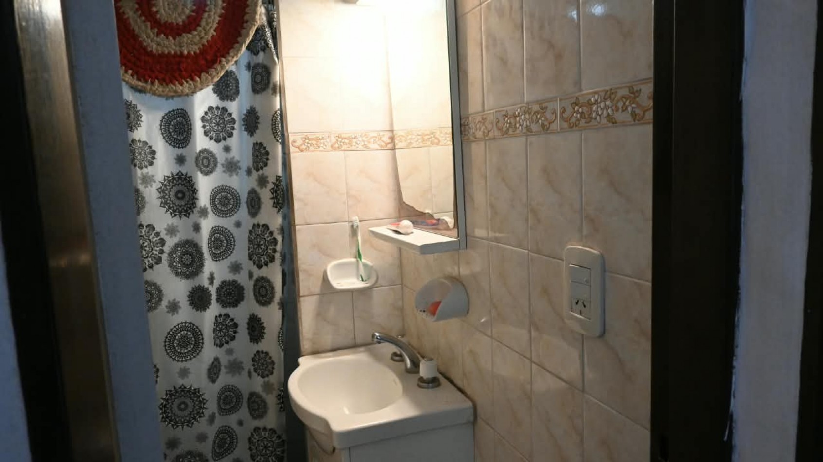 DEPARTAMENTO DE TRES AMBIENTES 