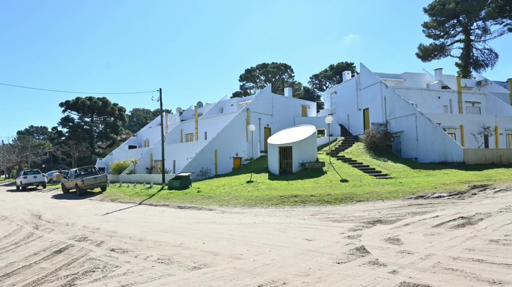 DEPARTAMENTO DE TRES AMBIENTES 